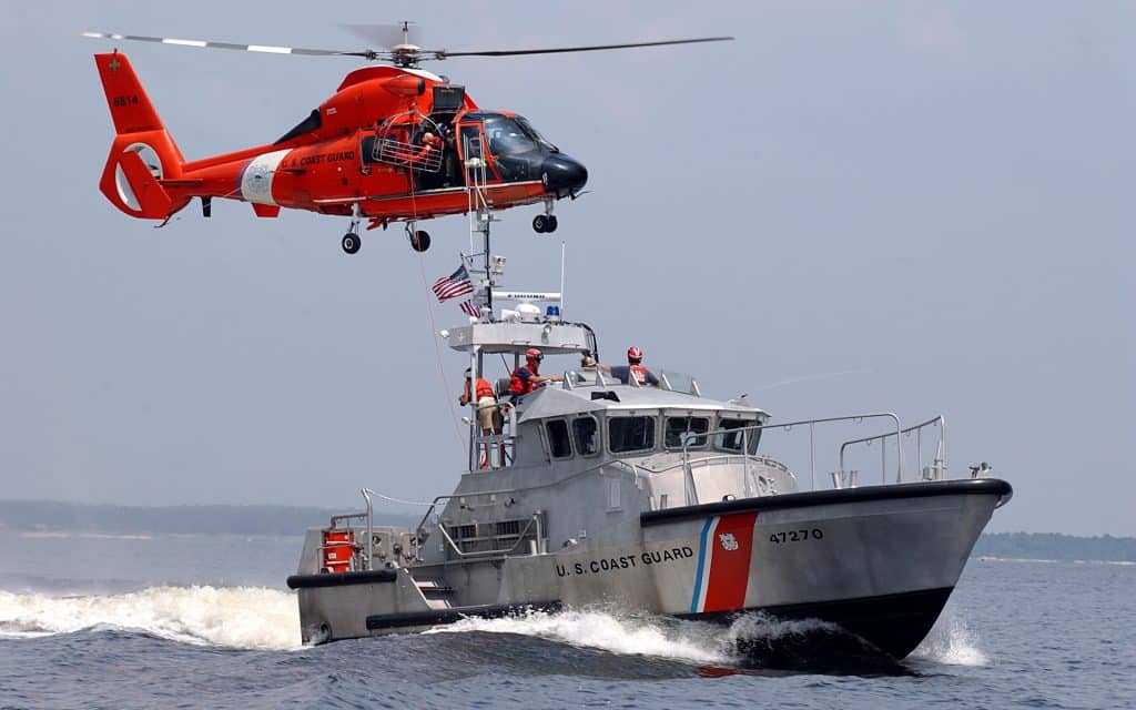 CG helicopter and ship